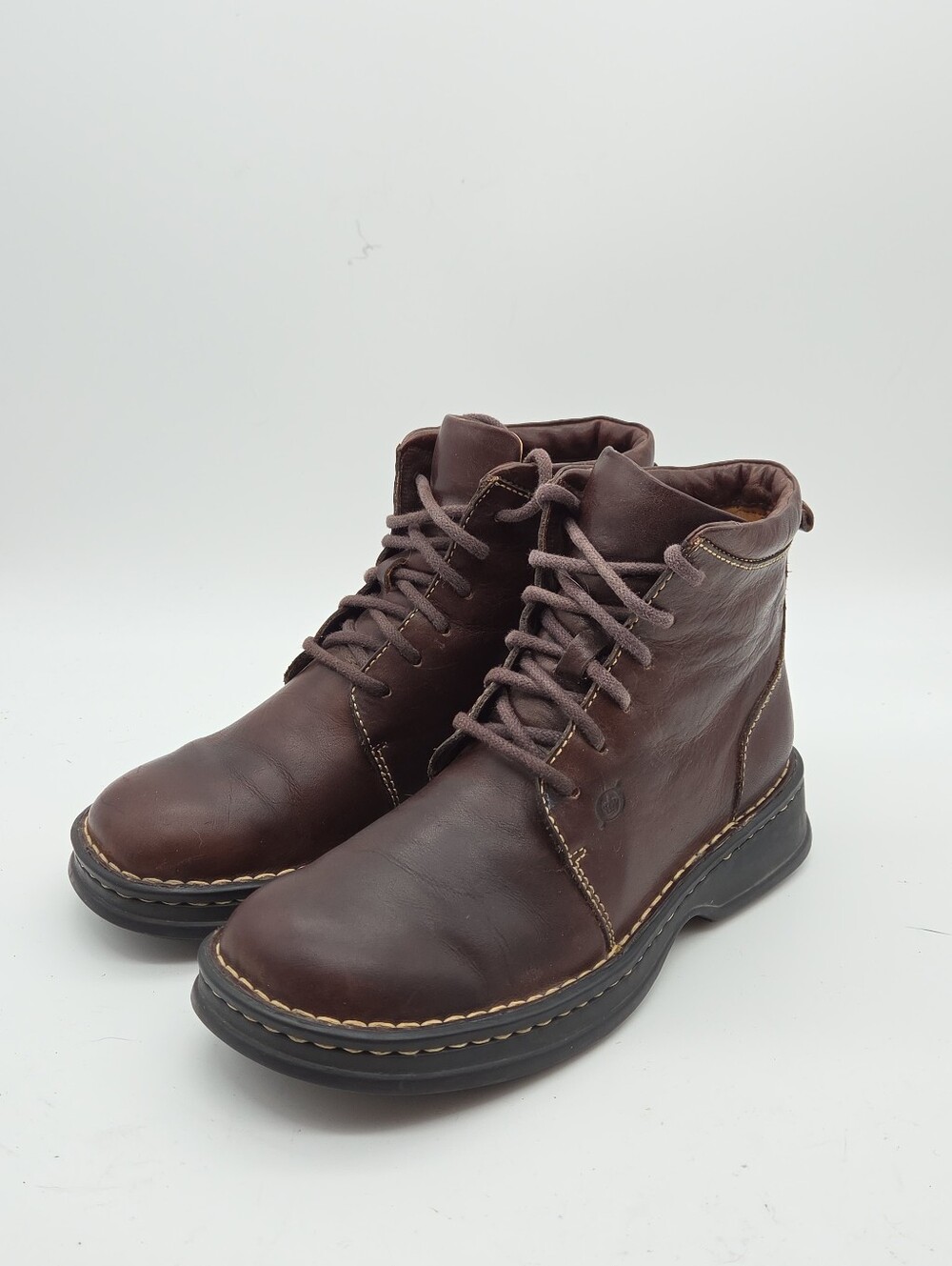 Born Brown Leather Lace Up Chukka Boots Size Women's 7.5 - Picture 2 of 9